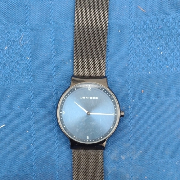 Jenises Black Mesh Strap Watch Sapphire Crystal NWOT - Picture 1 of 2